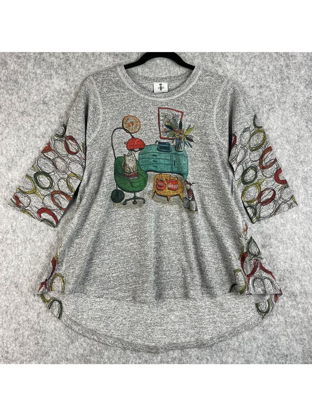 Inoah Top Womens Small Gray Graphic Print 3/4 Sleeve Stretch Knit Cat Dog Artsy